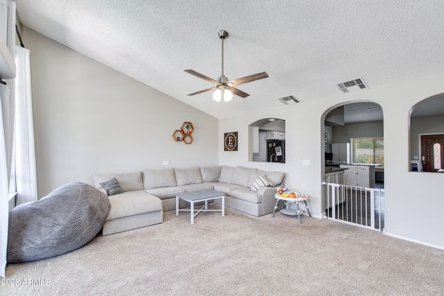 19215 N 11TH Place, Phoenix, AZ 85024