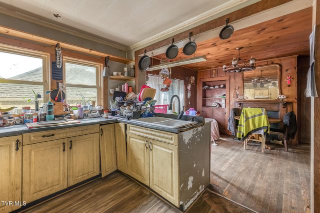 1131 Hill Street, Bristol, TN 37620