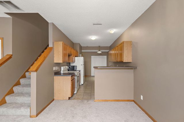 720 Princeton Avenue, Shakopee, MN 55379