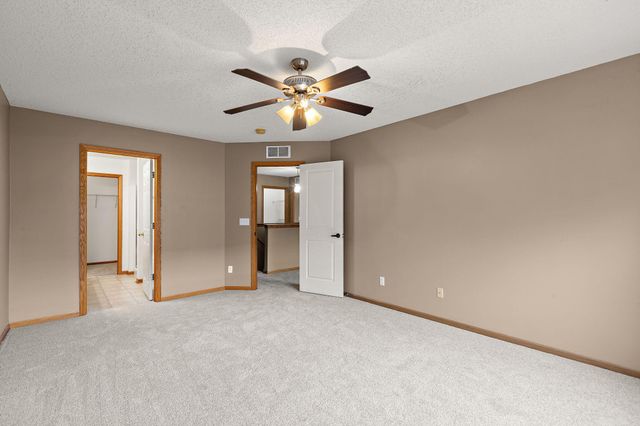 720 Princeton Avenue, Shakopee, MN 55379
