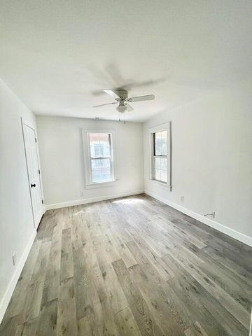 900 North Eagle Avenue, Springfield, MO 65802