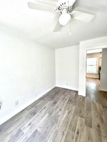 900 North Eagle Avenue, Springfield, MO 65802