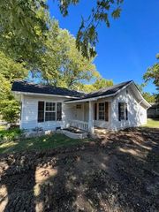 900 North Eagle Avenue, Springfield, MO 65802