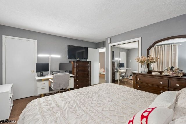 38 Rossiter Ave, Paterson City, NJ 07502