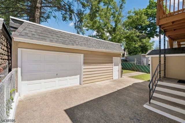38 Rossiter Ave, Paterson City, NJ 07502