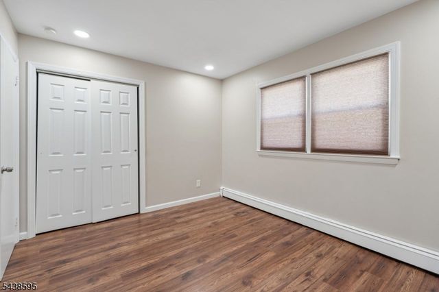 38 Rossiter Ave, Paterson City, NJ 07502
