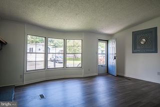 35 BONNEAU HEIGHTS RD, Gettysburg, PA 17325