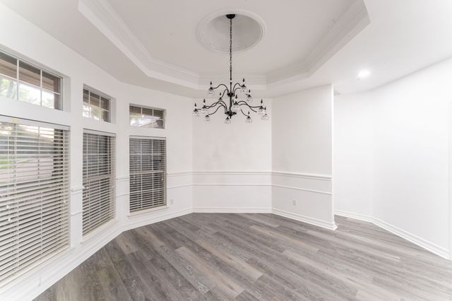 5709 Hidden Oaks Drive, Colleyville, TX 76034