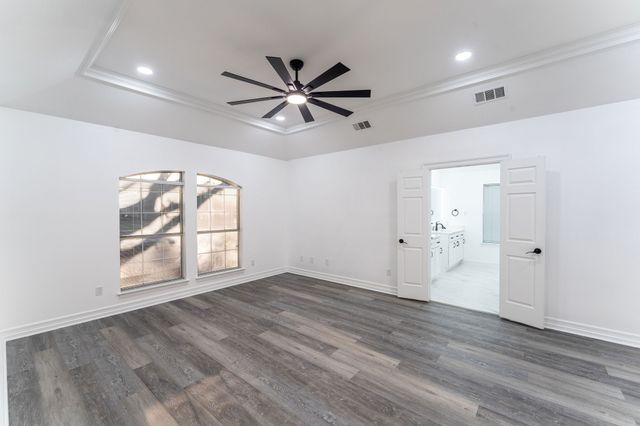 5709 Hidden Oaks Drive, Colleyville, TX 76034