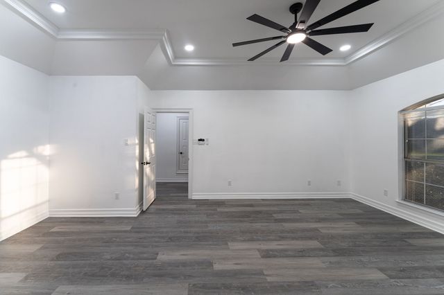 5709 Hidden Oaks Drive, Colleyville, TX 76034