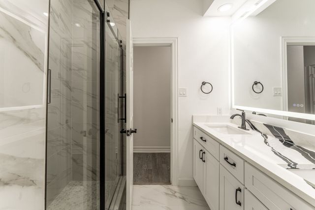 5709 Hidden Oaks Drive, Colleyville, TX 76034