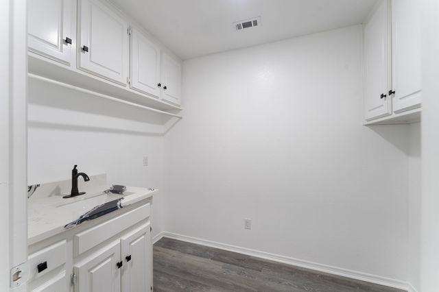 5709 Hidden Oaks Drive, Colleyville, TX 76034