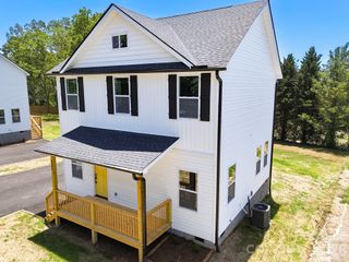432 Hazel Mill Road, Asheville, NC 28806