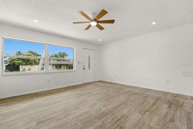 178 DOWLING AVENUE NE, Port Charlotte, FL 33952