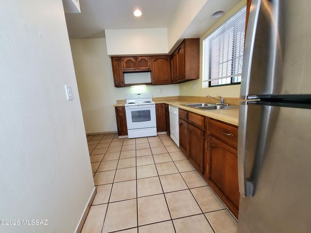 4145 N Via Villas, Tucson, AZ 85719