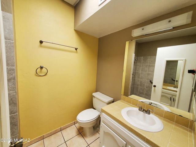 4145 N Via Villas, Tucson, AZ 85719