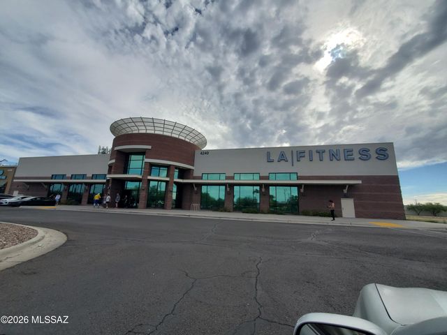 4145 N Via Villas, Tucson, AZ 85719