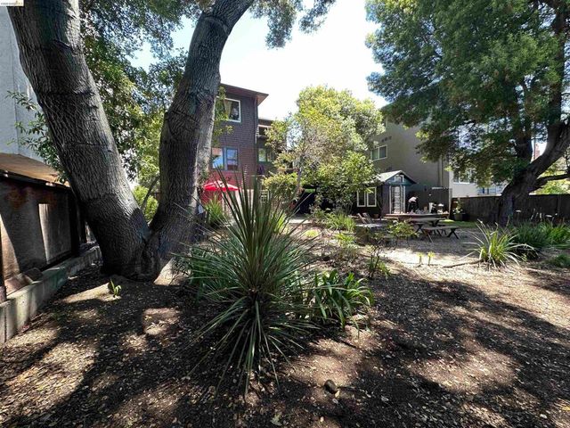 2638 Warring St A, Berkeley, CA 94704