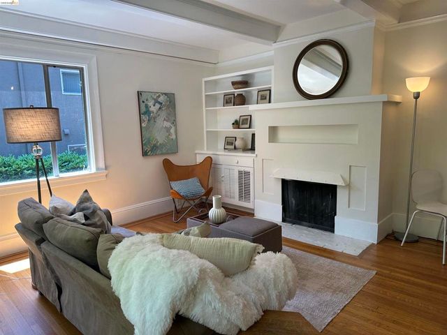 2638 Warring St A, Berkeley, CA 94704