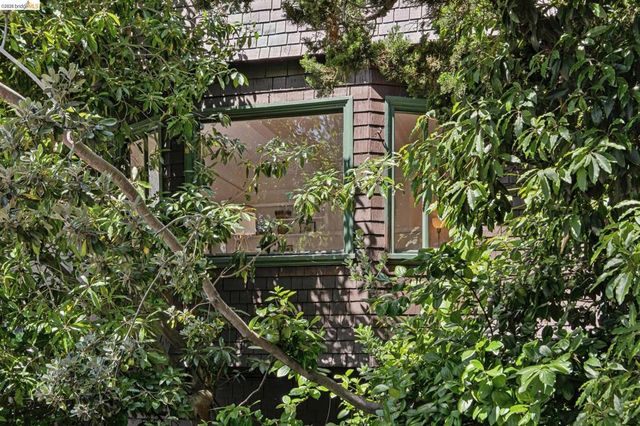 2638 Warring St A, Berkeley, CA 94704