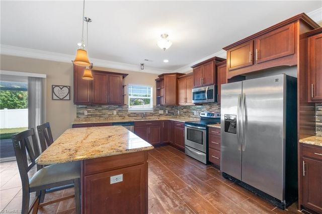 2506 Copperleaf Court, High Point, NC 27265