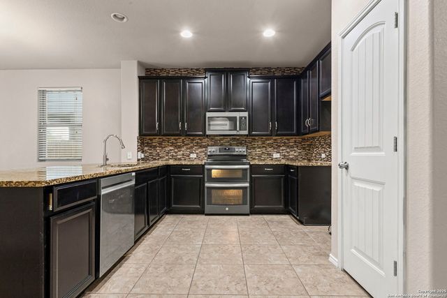2546 Gato Del Sol, San Antonio, TX 78245