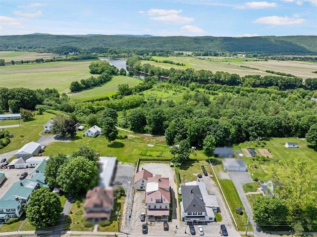 2733 Dartmouth College Highway, Haverhill, NH 03774
