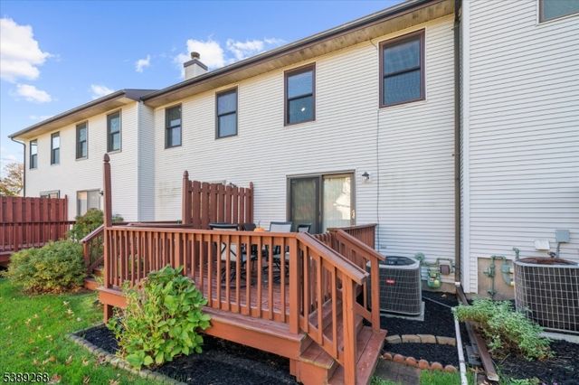 276 Spruce Ct, Raritan Twp., NJ 08822