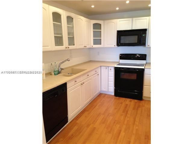 20860 San Simeon Way 407-6, Miami, FL 33179