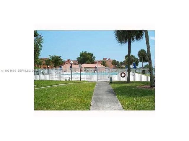 20860 San Simeon Way 407-6, Miami, FL 33179