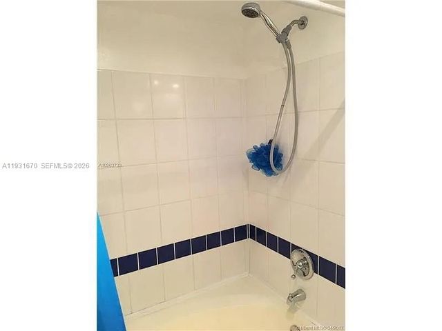 20860 San Simeon Way 407-6, Miami, FL 33179