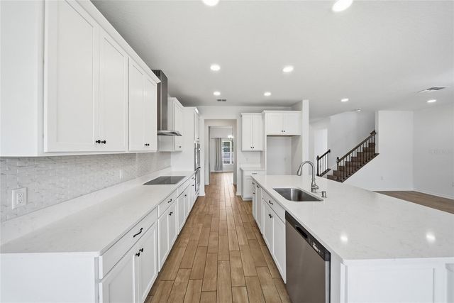7824 NOTCHED PINE BEND, Wesley Chapel, FL 33545