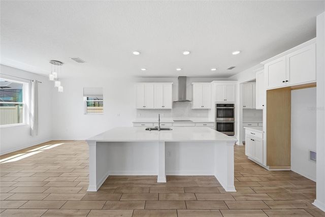 7824 NOTCHED PINE BEND, Wesley Chapel, FL 33545