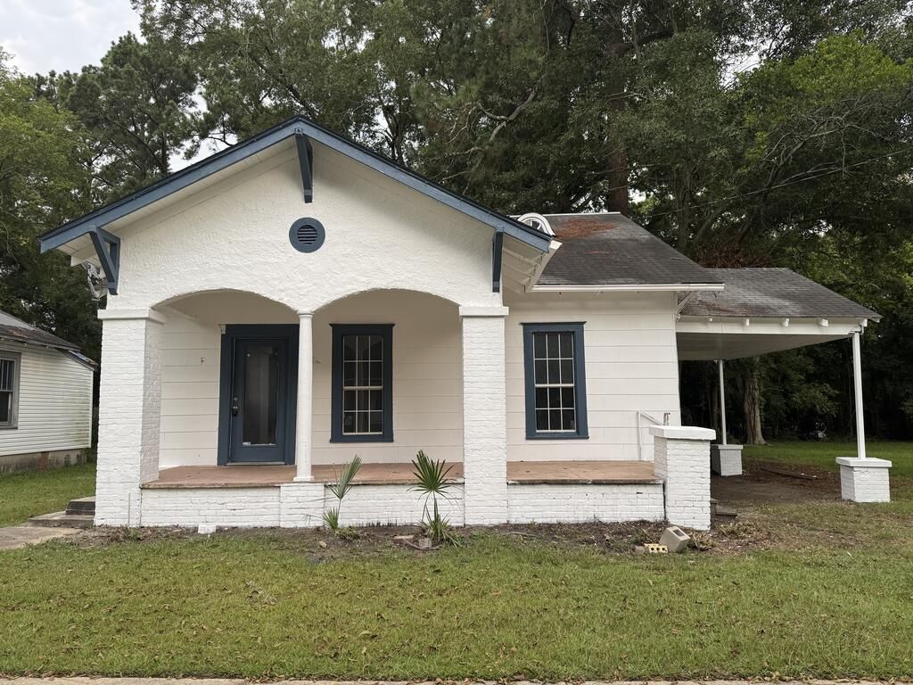 613 Catalpa Ave, Dothan, AL 36301