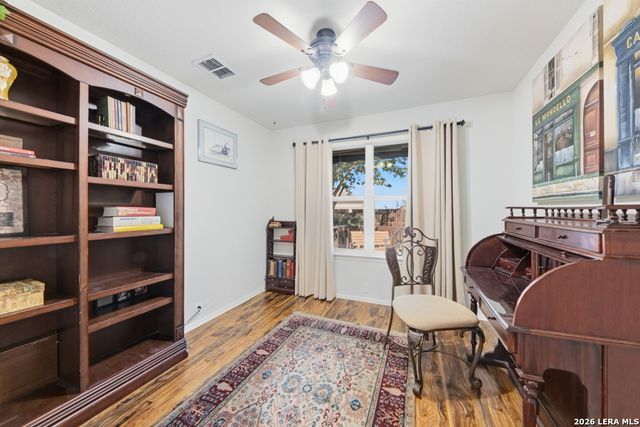 5532 Columbia Dr, Cibolo, TX 78108