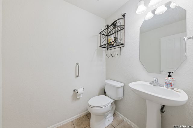 5532 Columbia Dr, Cibolo, TX 78108