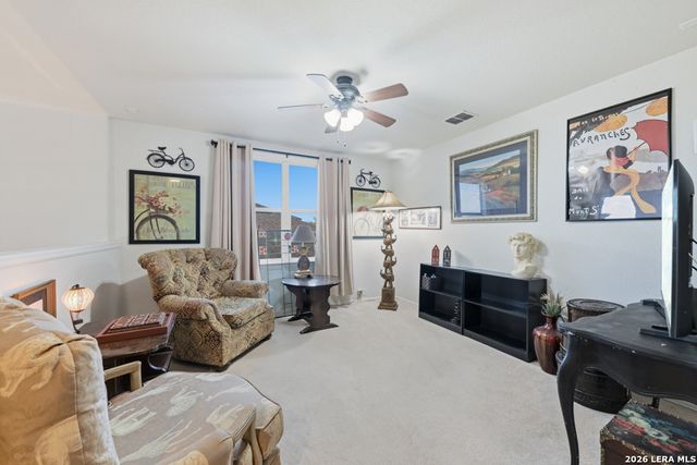 5532 Columbia Dr, Cibolo, TX 78108
