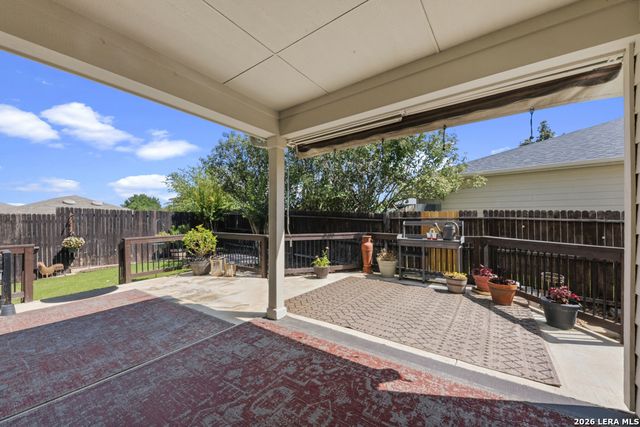 5532 Columbia Dr, Cibolo, TX 78108