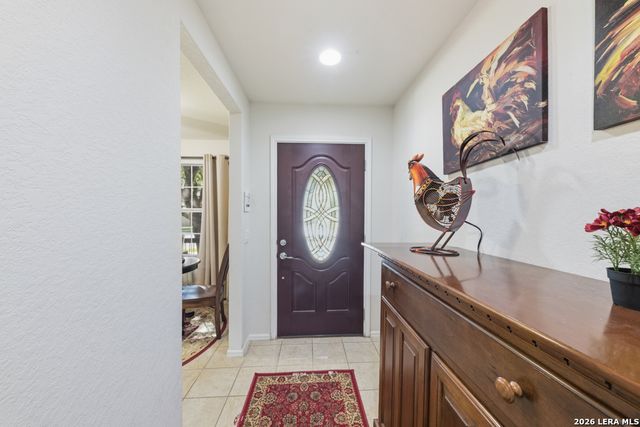 5532 Columbia Dr, Cibolo, TX 78108