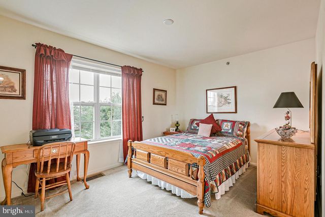 6780 PIONEER DR, Macungie, PA 18062