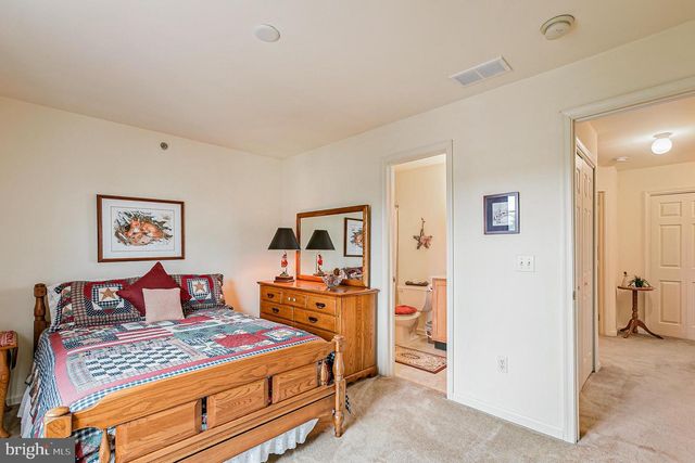6780 PIONEER DR, Macungie, PA 18062