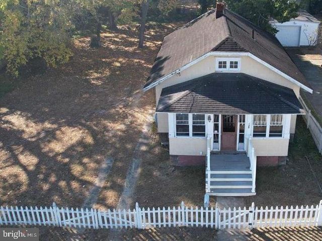 128 W PIERSON AVE W, Somers Point, NJ 08244