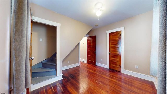 128 W PIERSON AVE W, Somers Point, NJ 08244