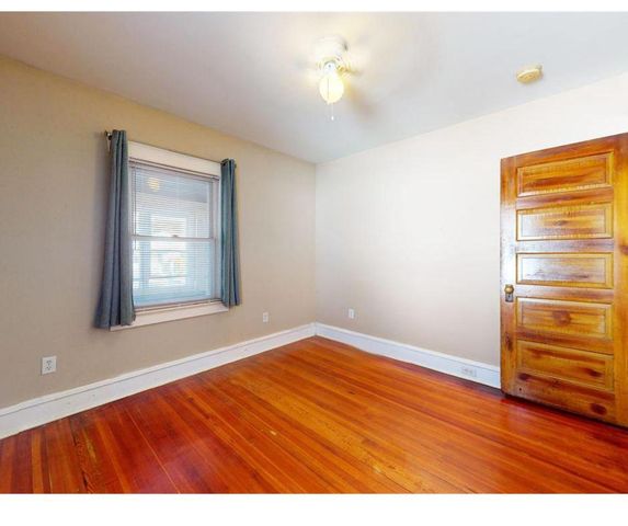 128 W PIERSON AVE W, Somers Point, NJ 08244