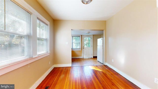 128 W PIERSON AVE W, Somers Point, NJ 08244