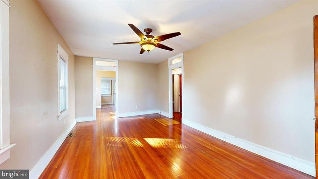 128 W PIERSON AVE W, Somers Point, NJ 08244