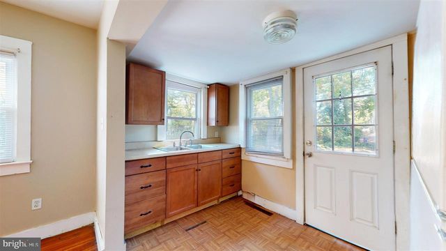 128 W PIERSON AVE W, Somers Point, NJ 08244