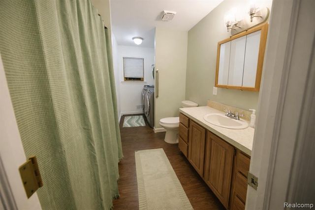 7791 Lavon Drive, Clarkston, MI 48348