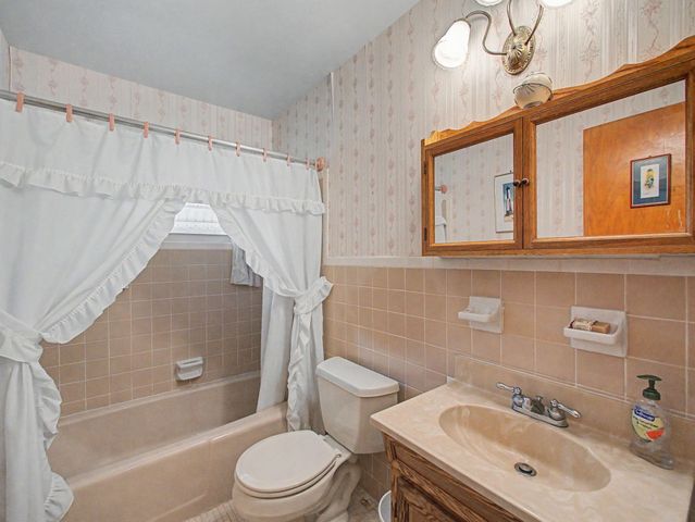 1840 Crafton Road, Juno Beach, FL 33408