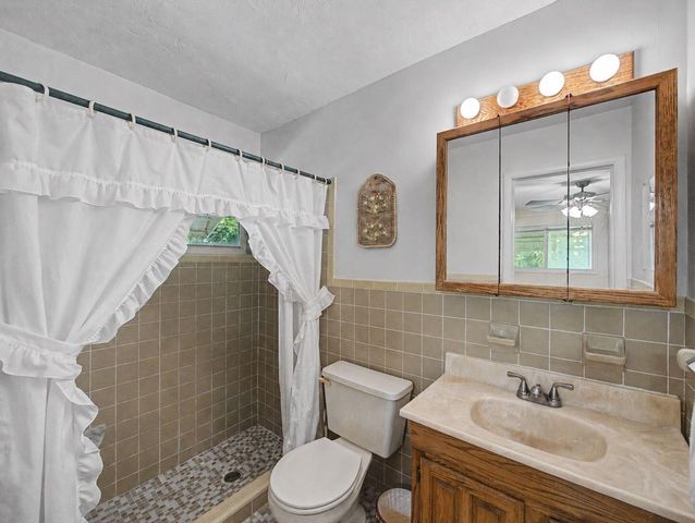 1840 Crafton Road, Juno Beach, FL 33408